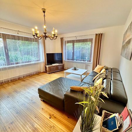 Ferienwohnung Im Erdgeschoss Mit Eingezaeunten Garten Und Terrasse Aurich Exteriör bild