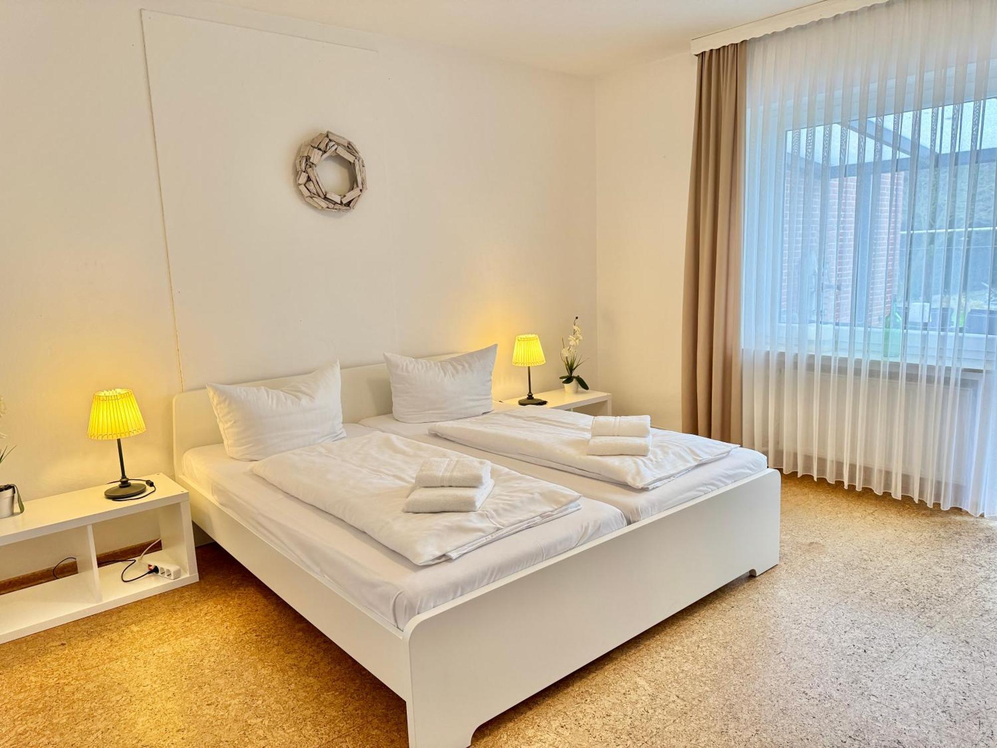 Ferienwohnung Im Erdgeschoss Mit Eingezaeunten Garten Und Terrasse Aurich Exteriör bild